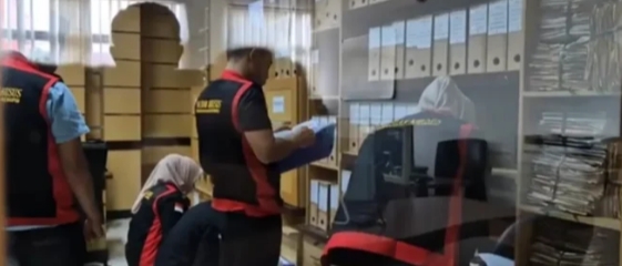 Kantor Bank Sumsel Babel Martapura Digeledah Kejari OKU Timur Terkait Kasus Korupsi ( FLPP )