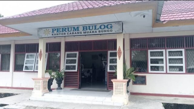 BULOG BUNGO DISOROT! RPK KELUHKAN SULITNYA PASOKAN BERAS, MUNCUL PERTANYAAN: ADA APA DENGAN DISTRIBUSI?